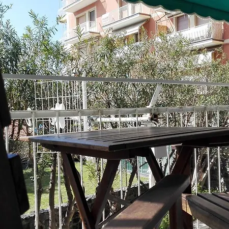 Cristina House Apartment Levanto Exterior photo